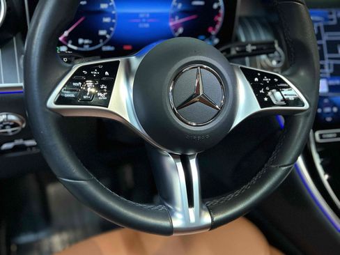 Used 2023 Mercedes-Benz GLC 300 4MATIC w/ Exclusive Trim Package image 39