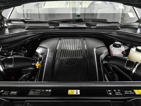 Used 2025 Land Rover Range Rover SE AWD/4WD image 24