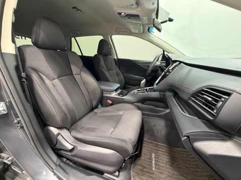 Used 2022 Subaru Outback Premium AWD/4WD image 29