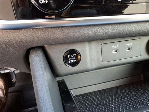 Used 2025 Nissan Rogue S AWD/4WD image 26