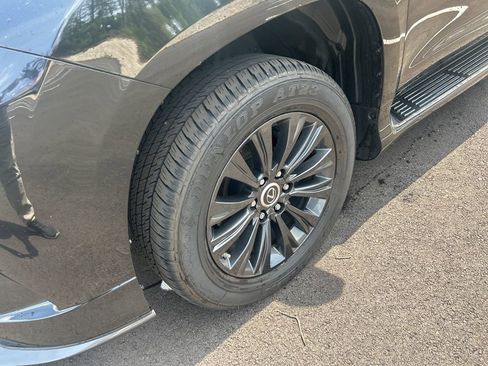 Used 2023 Lexus GX 460 Premium AWD/4WD image 2