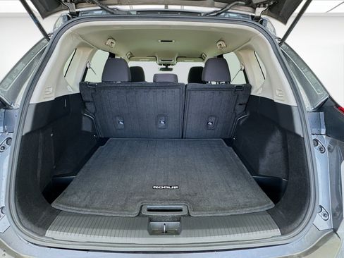 Used 2023 Nissan Rogue S image 17