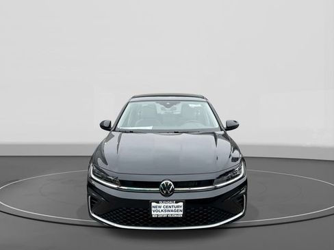 New 2025 Volkswagen Jetta SE FWD image 2