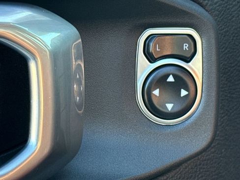 Used 2024 Jeep Wrangler Unlimited Rubicon 392 image 22