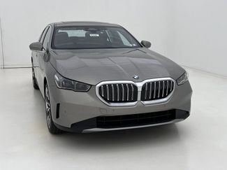 New 2026 BMW 530i xDrive video 3