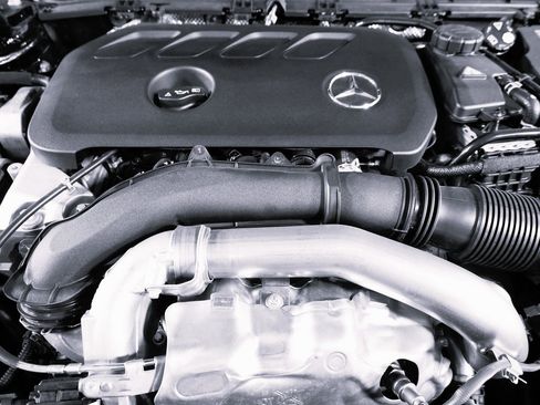 Certified 2025 Mercedes-Benz GLB 250 4MATIC image 56