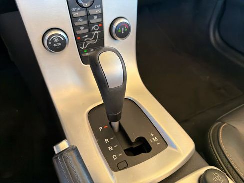 Used 2012 Volvo C70 T5 FWD image 19