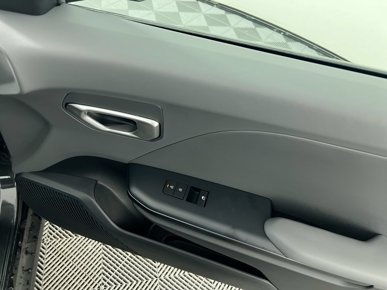 New 2026 Kia K4 FWD image 32