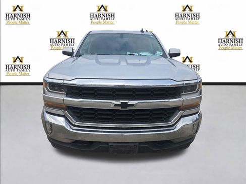 Used 2018 Chevrolet Silverado 1500 LT w/ All Star Edition image 9