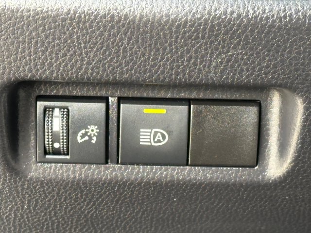 Certified 2025 Toyota RAV4 XLE AWD/4WD image 23