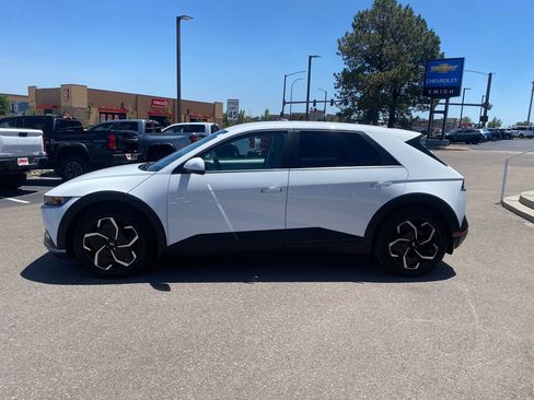 Used 2024 Hyundai Ioniq 5 SEL AWD/4WD image 2