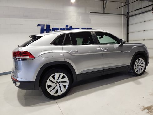 Used 2022 Volkswagen Atlas Cross Sport SE image 27