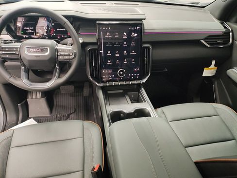 New 2026 GMC Acadia AT4 w/ Luxury Package image 34