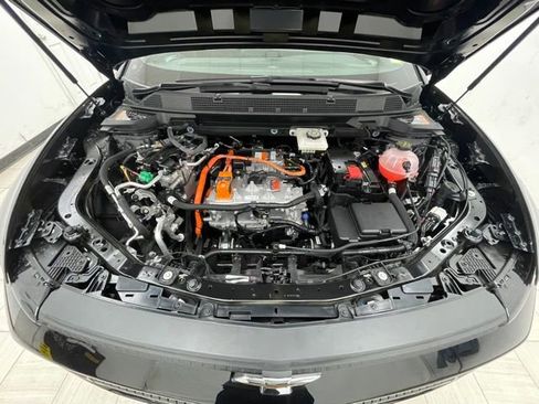 New 2026 Chevrolet Equinox EV LT image 14