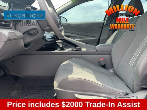 Used 2021 Hyundai Elantra SEL w/ Convenience Package FWD image 23