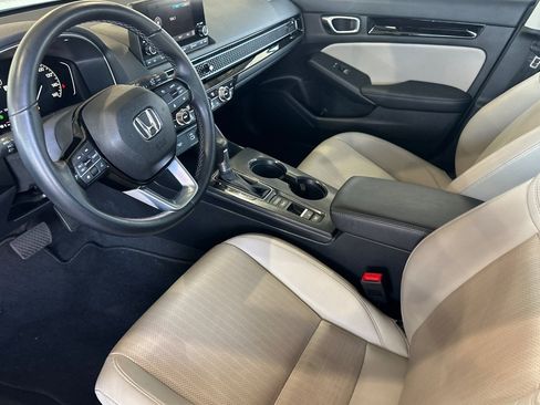 Used 2024 Honda Civic EX-L image 9
