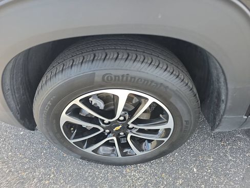 Used 2025 Chevrolet TrailBlazer LT AWD/4WD image 10