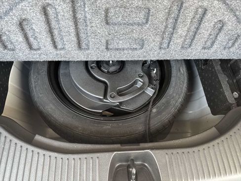 Certified 2018 Buick Encore Essence w/ Experience Buick Package AWD/4WD image 24
