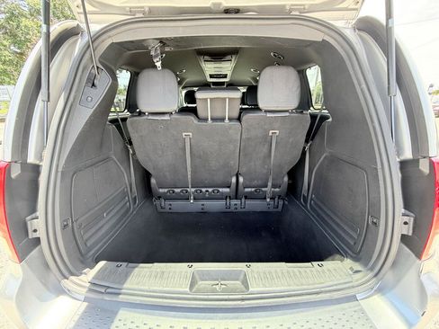 Used 2017 Dodge Grand Caravan GT FWD image 21