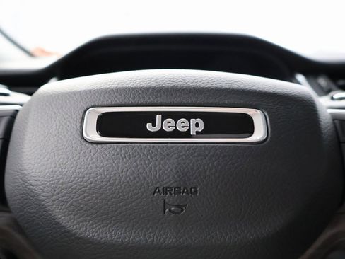 Used 2023 Jeep Grand Cherokee 4WD 4xe image 28