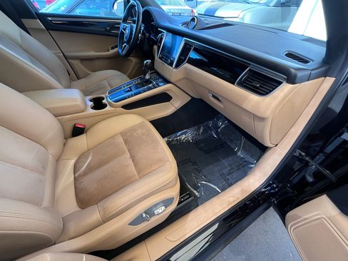 Used 2017 Porsche Macan image 10