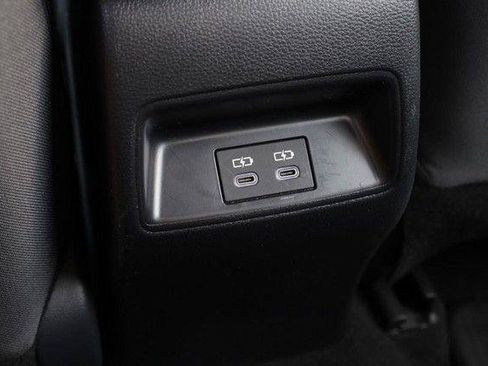 Used 2025 Toyota Corolla LE FWD image 20