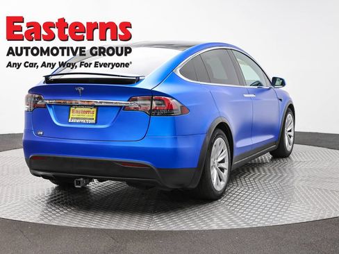 Used 2019 Tesla Model X 75D AWD/4WD image 5