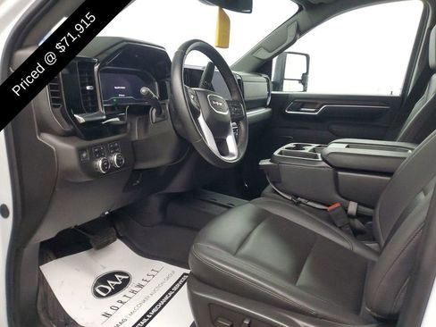 Used 2025 GMC Sierra 3500 SLT w/ X31 Off-Road Package AWD/4WD image 4
