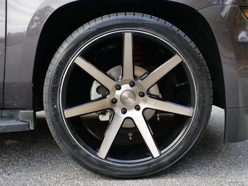 Used 2018 Chevrolet Tahoe LT image 9