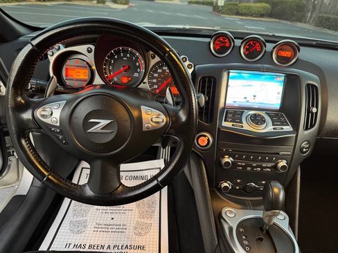 Used 2014 Nissan 370Z Touring w/ Sport Package image 12