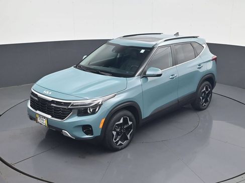 Used 2024 Kia Seltos EX AWD/4WD image 14