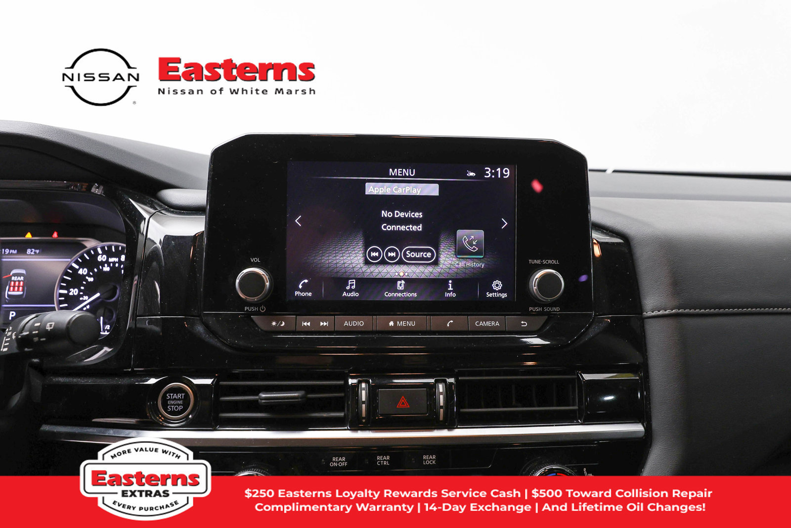 Used 2023 Nissan Pathfinder SV AWD/4WD image 12