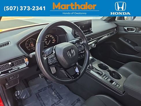 Used 2025 Honda Civic Sport image 11