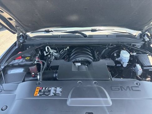 Used 2020 GMC Yukon XL Denali w/ Open Road Package AWD/4WD image 13