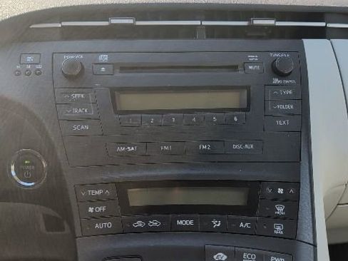 Used 2011 Toyota Prius Two image 11