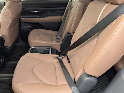 New 2026 Toyota Grand Highlander AWD image 14