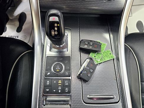 Used 2017 Land Rover Range Rover Sport SVR image 38