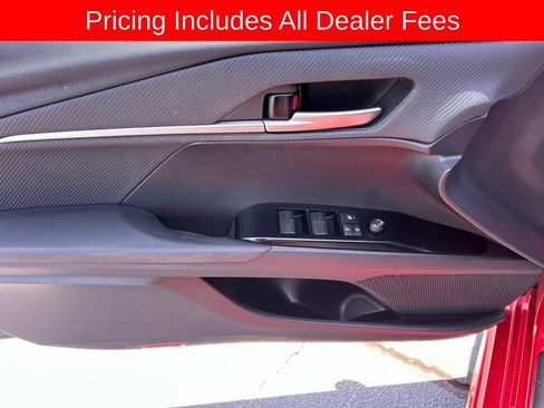 Used 2025 Toyota Camry SE FWD image 3