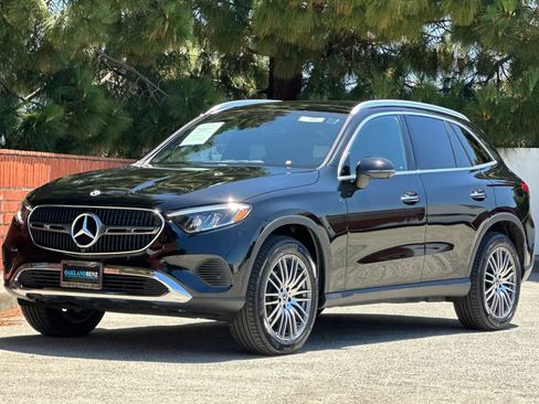 Certified 2024 Mercedes-Benz GLC 300 4MATIC image 8