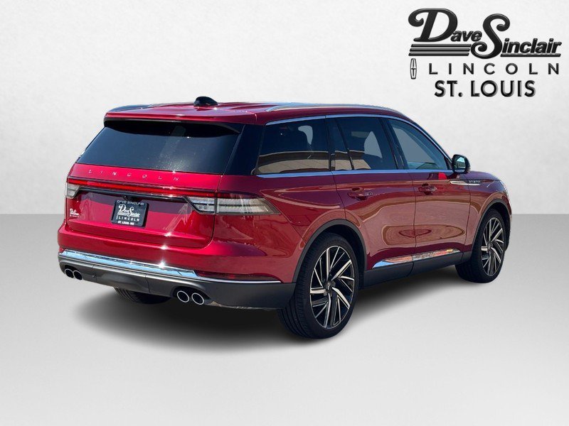 Used 2025 Lincoln Aviator Reserve w/ Equipment Group 201A AWD/4WD image 3