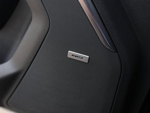 Used 2021 GMC Yukon Denali w/ Denali Premium Package image 24