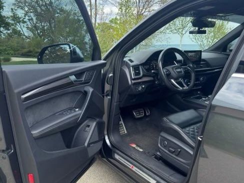 Used 2018 Audi SQ5 Prestige w/ Prestige Package AWD/4WD image 7