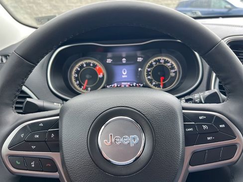 Used 2022 Jeep Cherokee Latitude Lux image 14