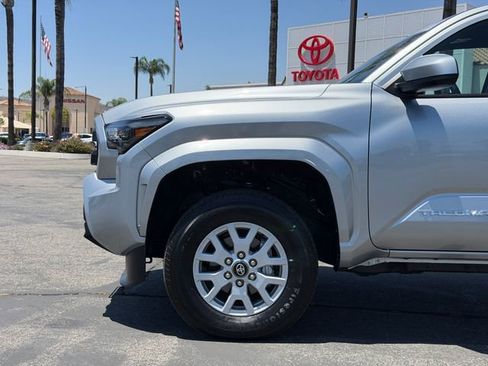 Used 2026 Toyota Tacoma SR5 AWD/4WD image 22