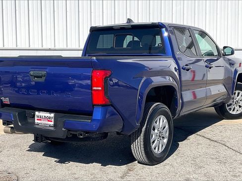 Used 2024 Toyota Tacoma SR5 image 17