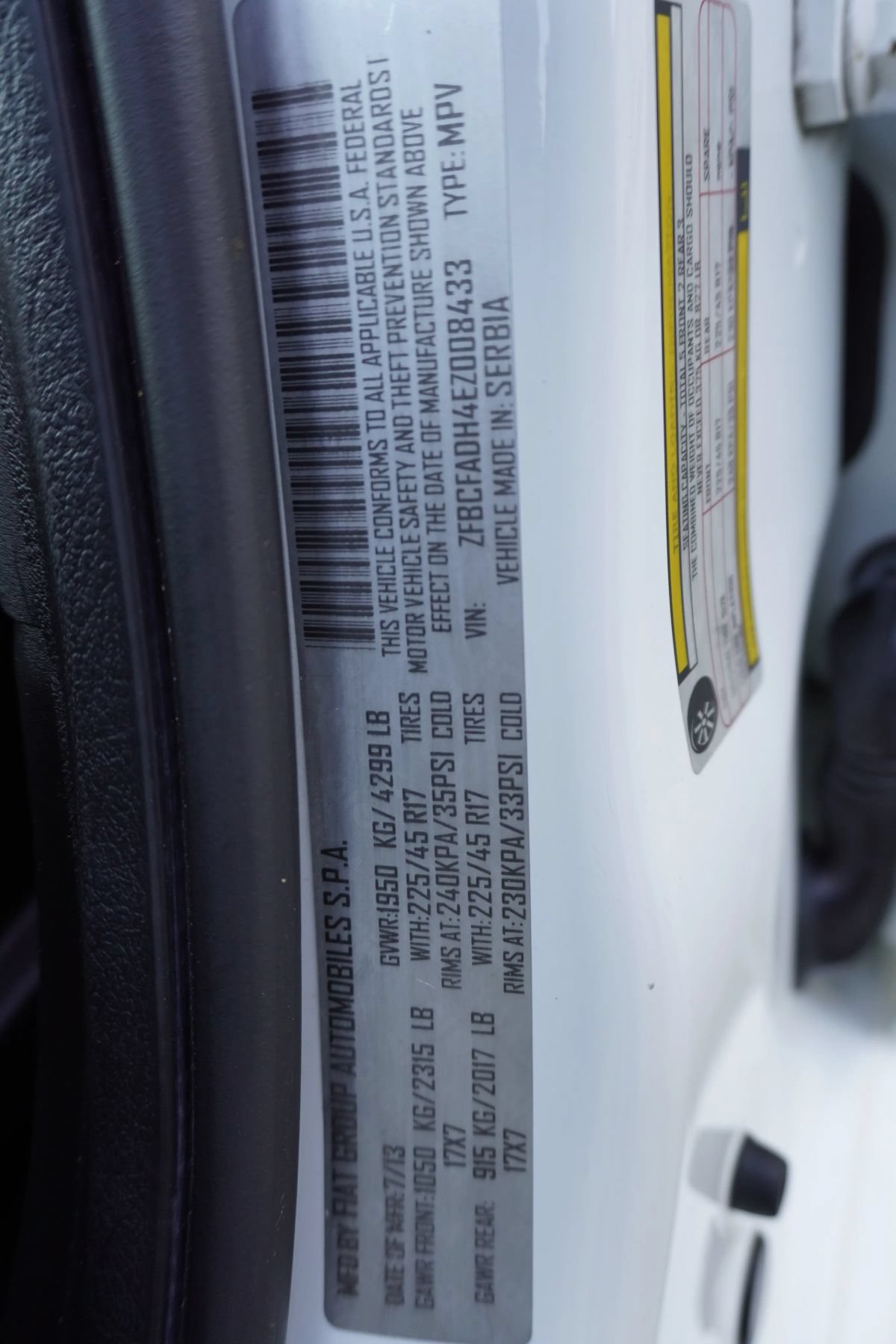 Used 2014 FIAT 500L Trekking w/ Popular Equipment Group FWD image 28