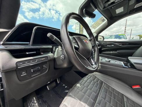 Used 2024 Cadillac Escalade V w/ LPO, ONYX Package AWD/4WD image 15