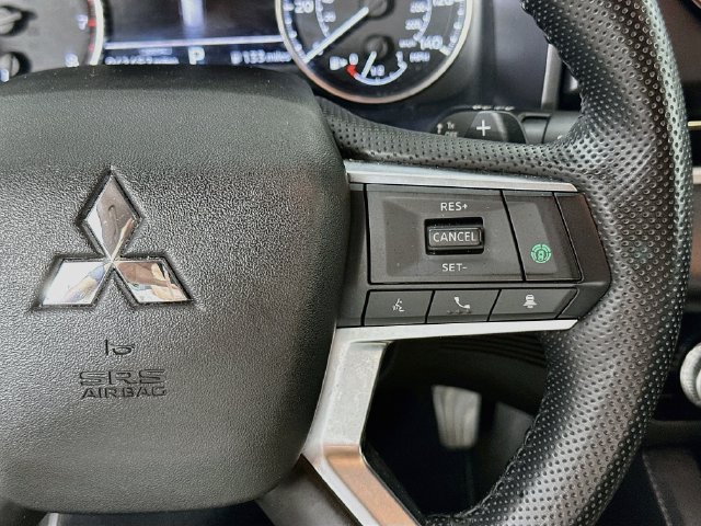 Used 2024 Mitsubishi Outlander SE AWD/4WD image 22