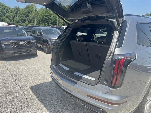 Used 2021 Cadillac XT6 Sport AWD/4WD image 5