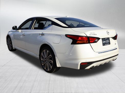 Used 2023 Nissan Altima 2.5 SL AWD/4WD image 4